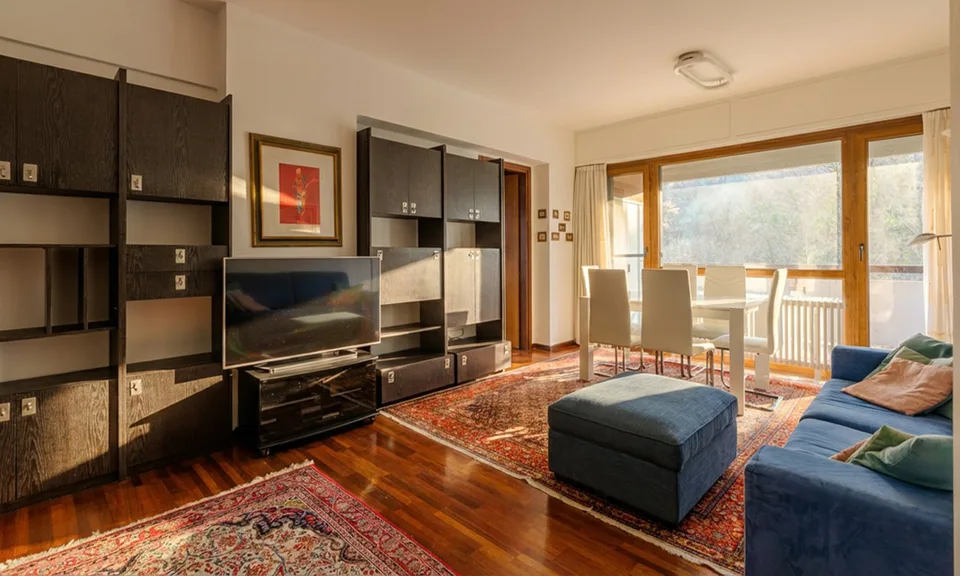 STUPENDO 3.5 LOCALI AMMOBILIATO CON TERRAZZA A PAZZALLO