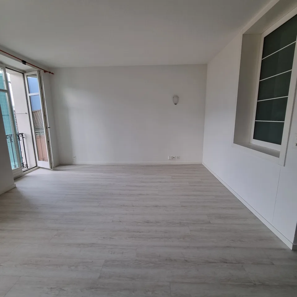 Appartement duplex de 2,5 pièces à louer à Ascona