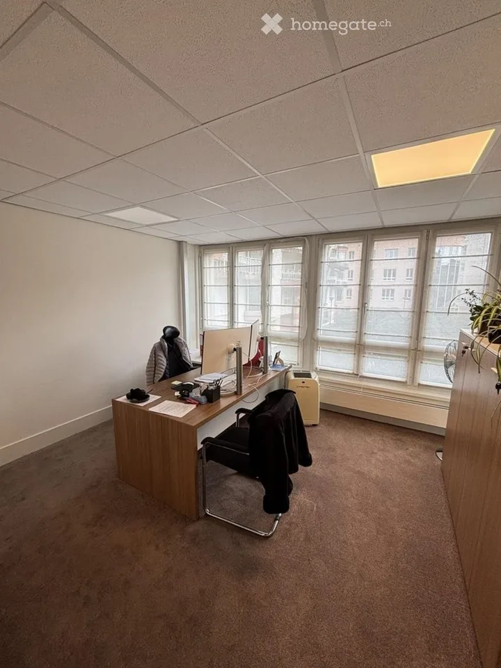 Bureaux modernes de 293 m² à louer à Nyon – Chemin de la Fontaine
