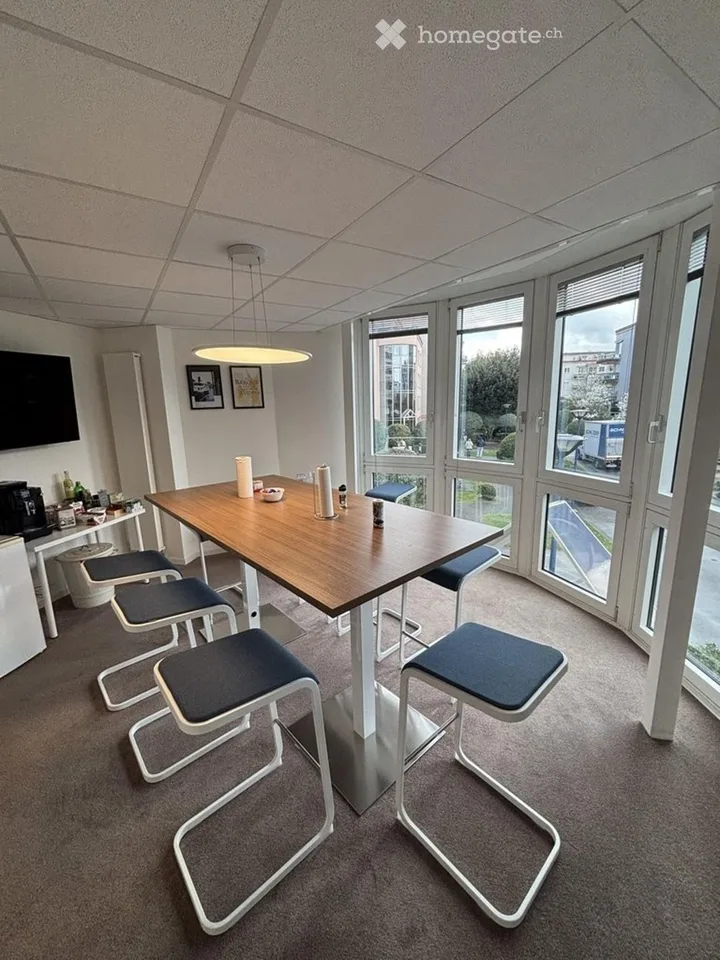 Bureaux modernes de 293 m² à louer à Nyon – Chemin de la Fontaine