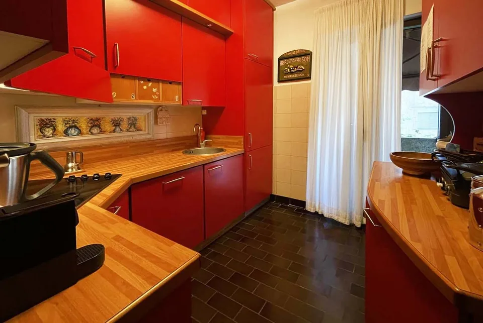Gelegenheit - 4.5-Zimmer-Dachgeschoß mit Seeblick in Campione d'Italia