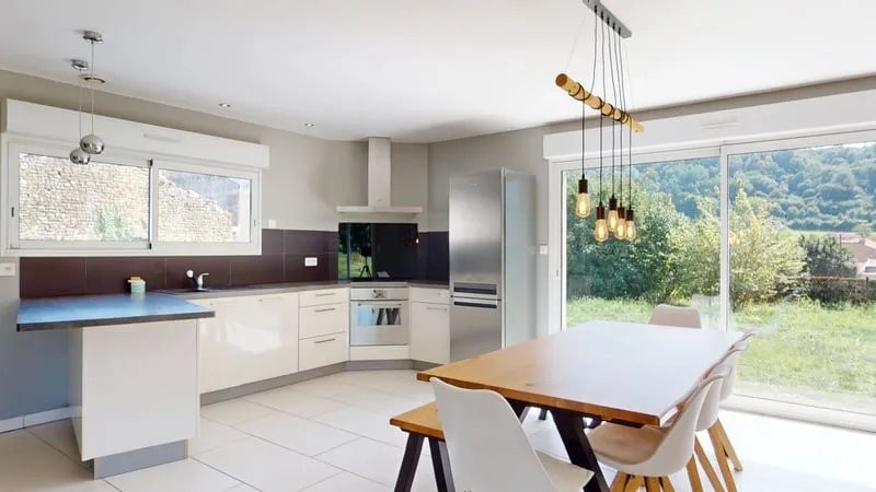 Casa in vendita con 5 locali a BAZEILLES SUR OTHAIN (55)