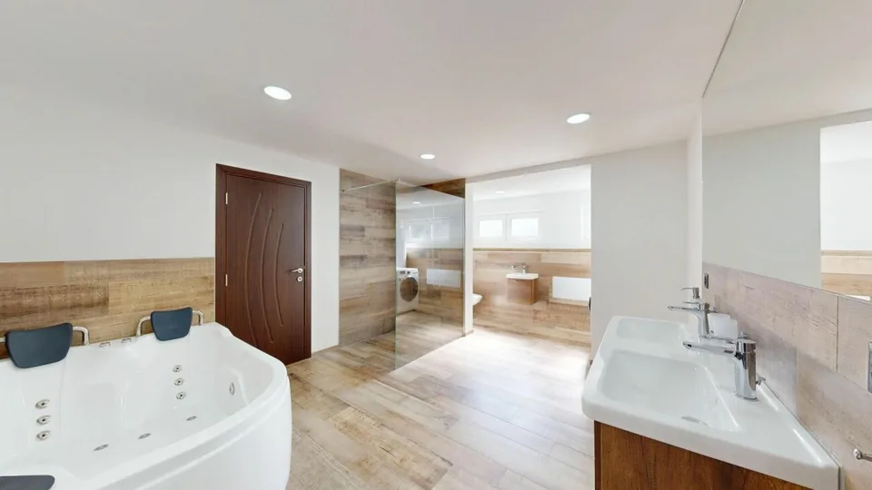 Investimento sostenibile - Casa multifamiliare completamente affittata in condizioni moderne