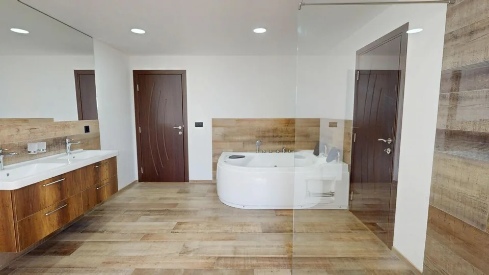 Investimento sostenibile - Casa multifamiliare completamente affittata in condizioni moderne