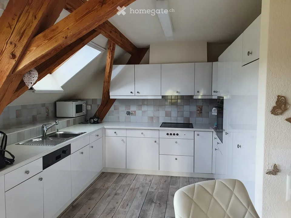 Appartement mansardé charmant et beau
