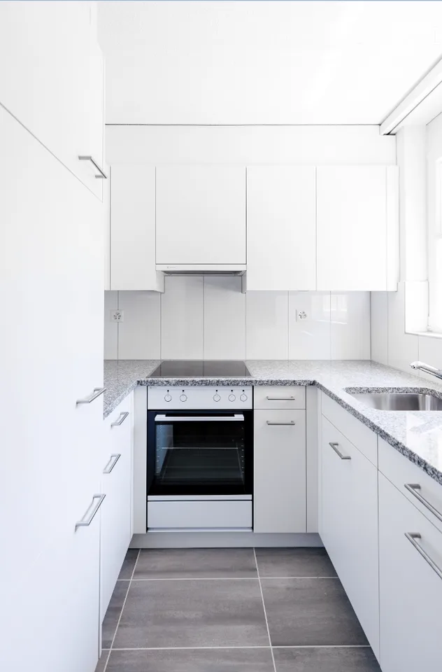 Charmant appartement pour seniors avec balcon sur Zollikerberg