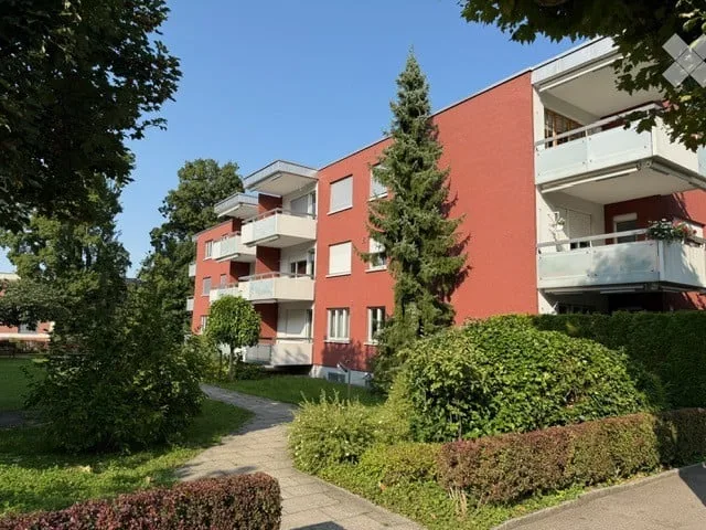 Helle 3.5-Zimmer-Wohnung mit Balkon in Zürich-Altstetten – ab sofort verfügbar!