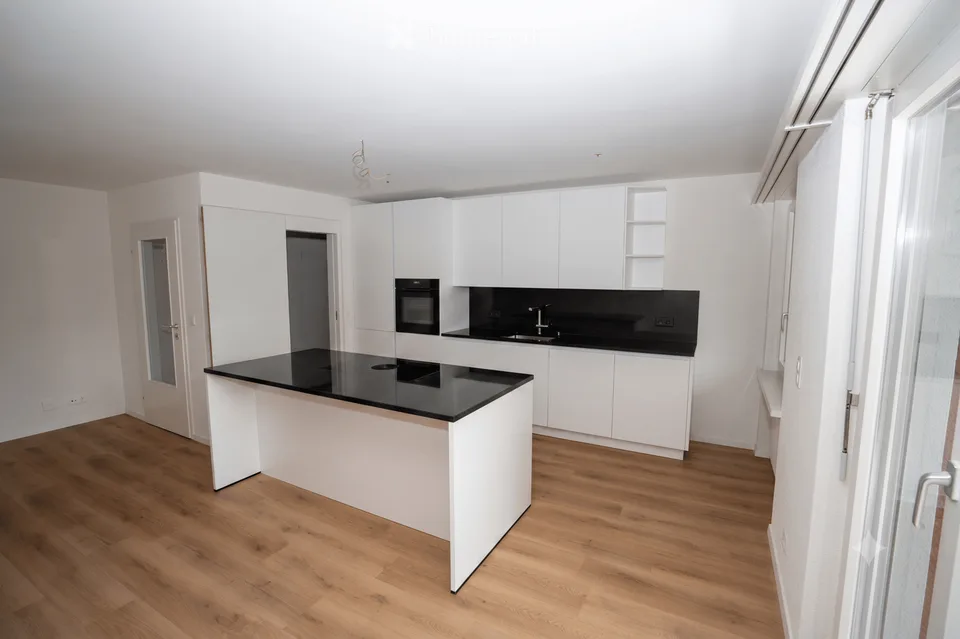 Helle 3.5-Zimmer-Wohnung mit Balkon in Zürich-Altstetten – ab sofort verfügbar!
