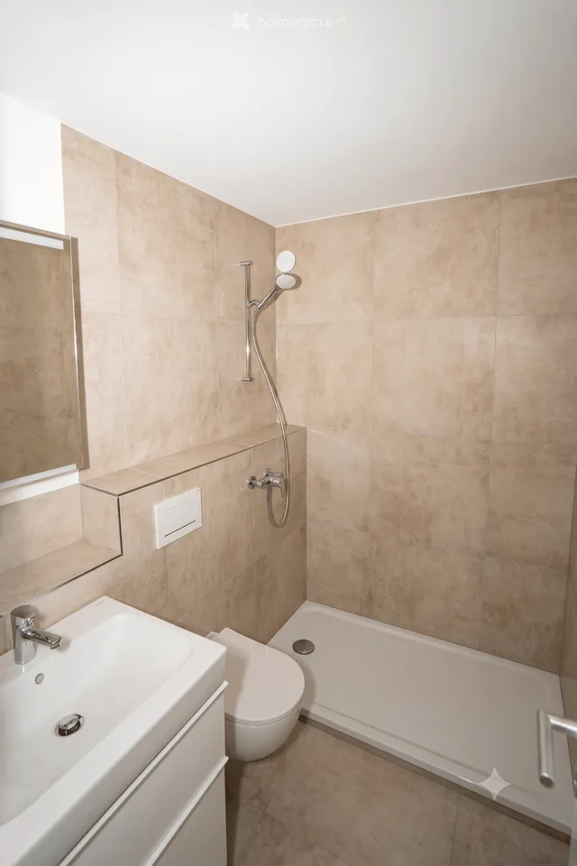 Helle 3.5-Zimmer-Wohnung mit Balkon in Zürich-Altstetten – ab sofort verfügbar!