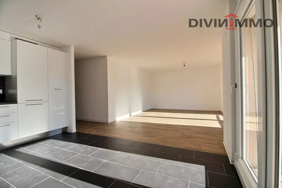 Bello appartamento di 4.5 locali con box e posto auto