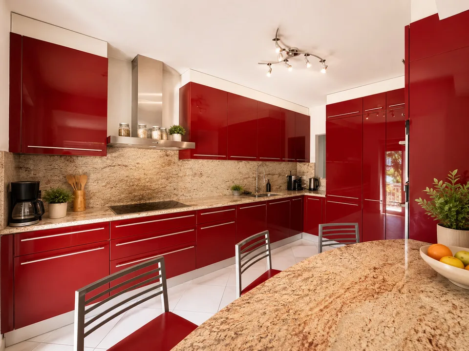 UNA VILLA DA VIVERE DAVVERO | CASLANO