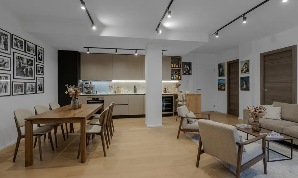 SPAZIOSO ED ELEGANTE 2.5 LOCALI RINNOVATO A CASSARATE