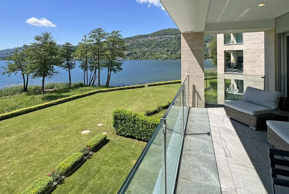STUPENDO E MODERNO 4.5 CON TERRAZZA E VISTA LAGO A MUZZANO