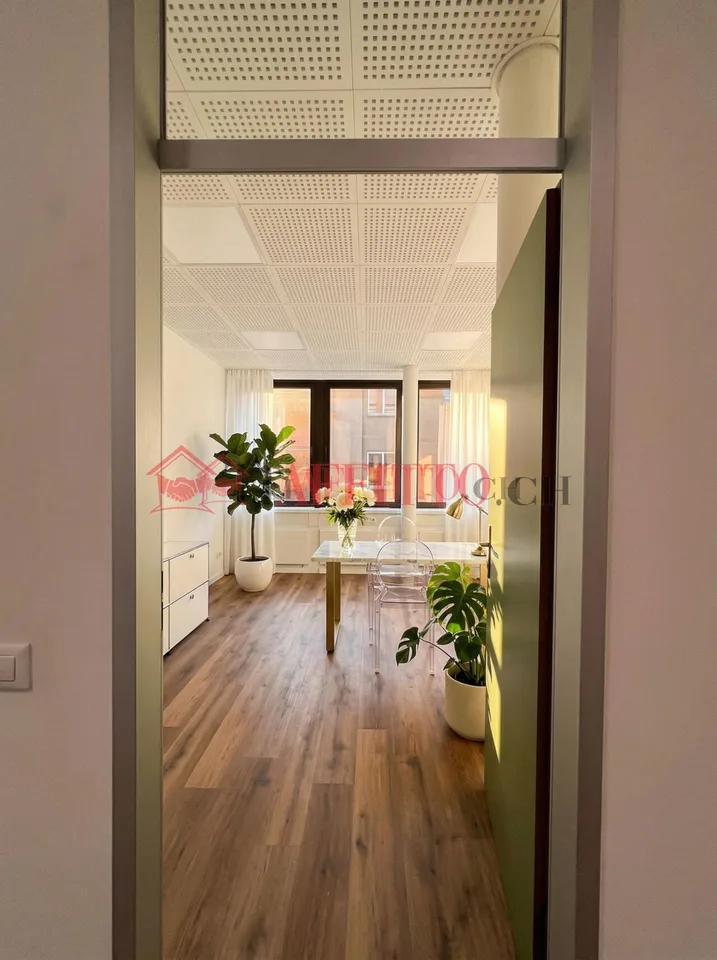 Bureau de prestige complètement rénové