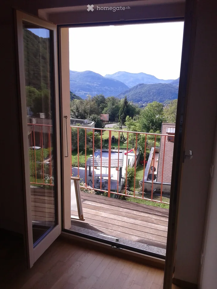 Einzigartiges Einfamilienhaus in Curio, ruhig und mit atemberaubendem Seeblick