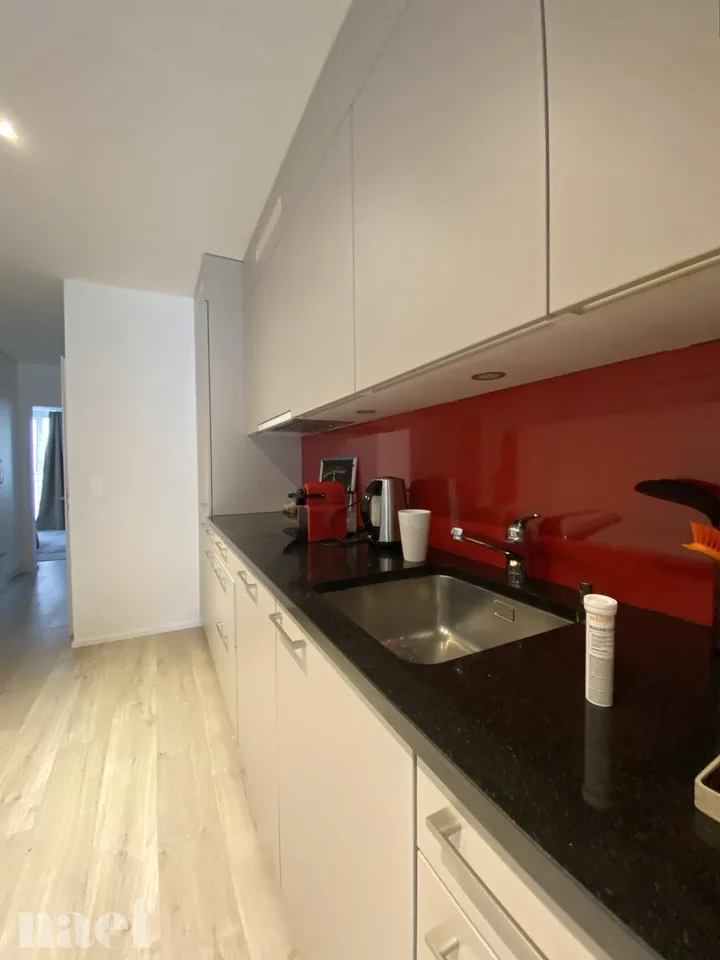 Appartamento di 2,5 locali al 3° piano, in una strada pedonale – foto 2 di 10