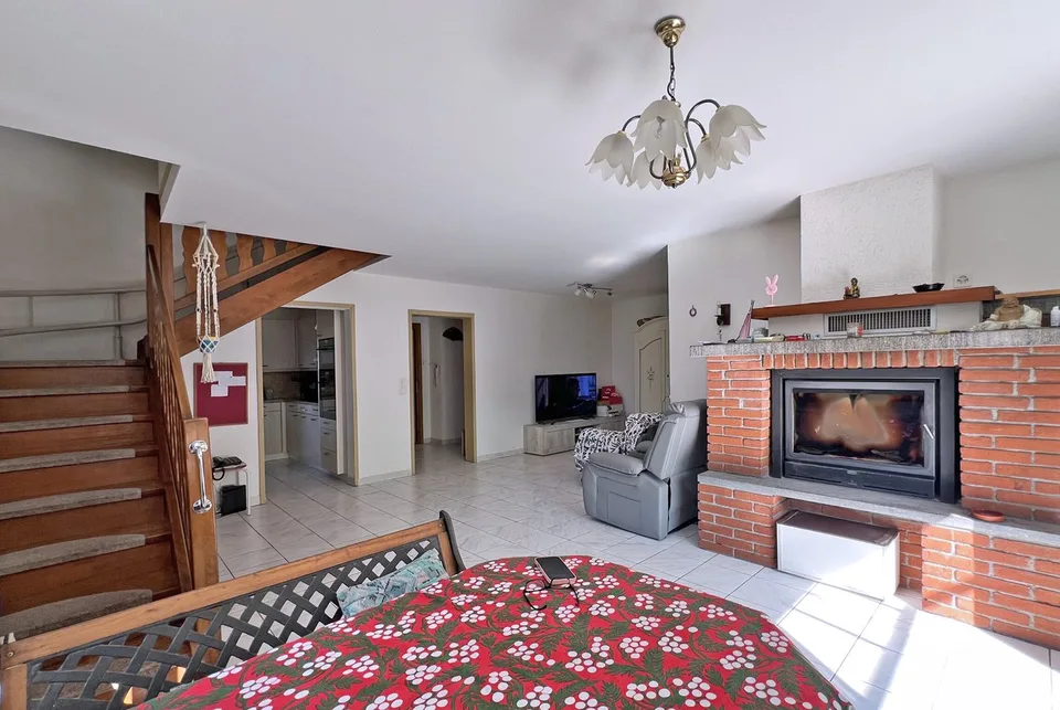 Miete ein hübsches 4.5-Zimmer-Haus mit Patio in Cadro