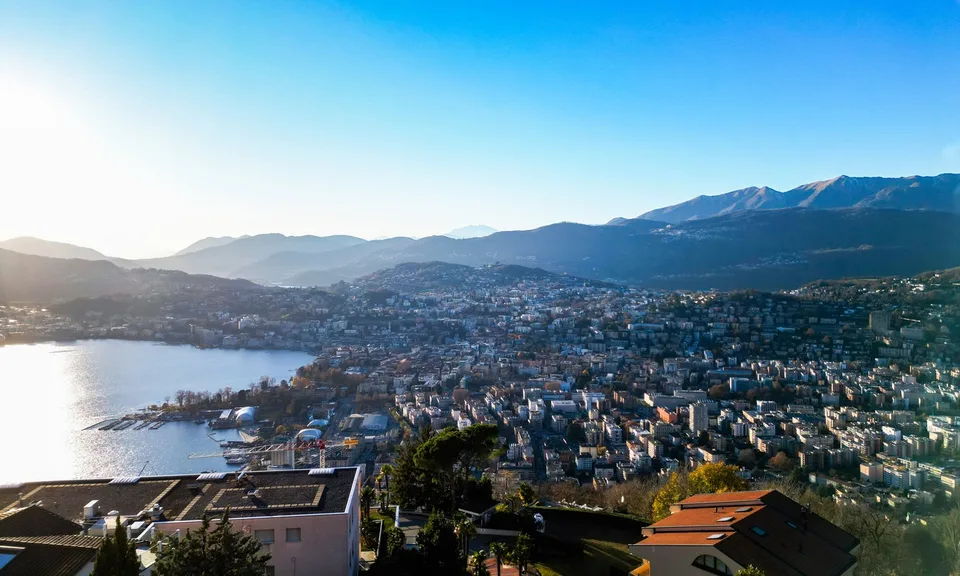 FERIENWOHNUNG - 3.5 ZIMMER MIT SEEBLICK IN ALDESAGO