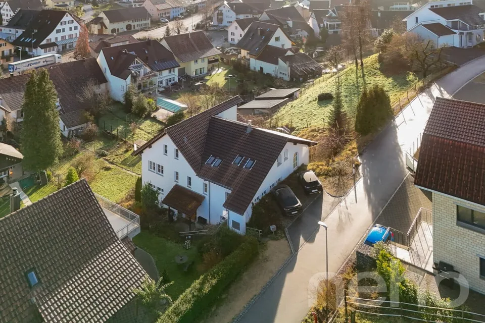 Attraktives 12-Zimmerhaus mit grossem Entwicklungspotenzial – Foto 20 von 20