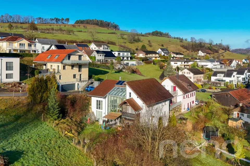 Attraktives 12-Zimmerhaus mit grossem Entwicklungspotenzial – Foto 19 von 20