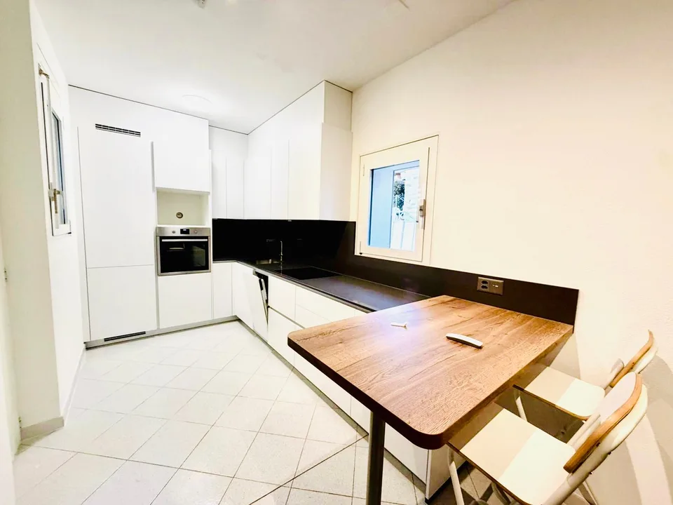 Affascinante duplex di 2 locali con giardino e spese incluse