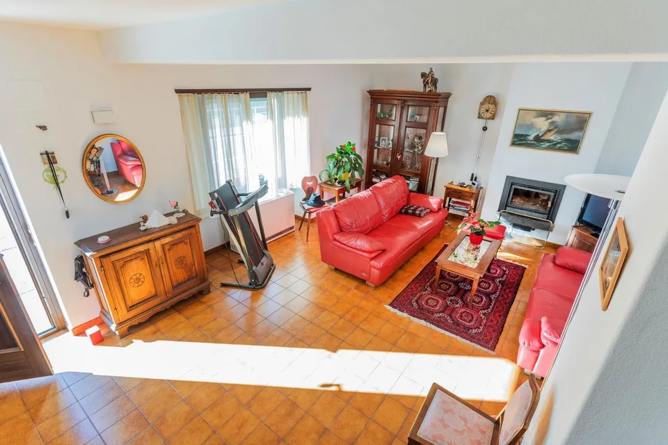 AFFARE - CASA 3.5 LOCALI CON TERRAZZE A PONTE TRESA