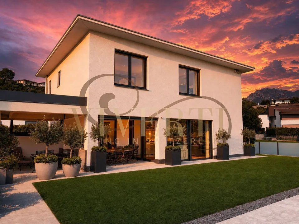 VILLA DI LUSSO E TECNOLOGIA A COMANO CON PISCINA