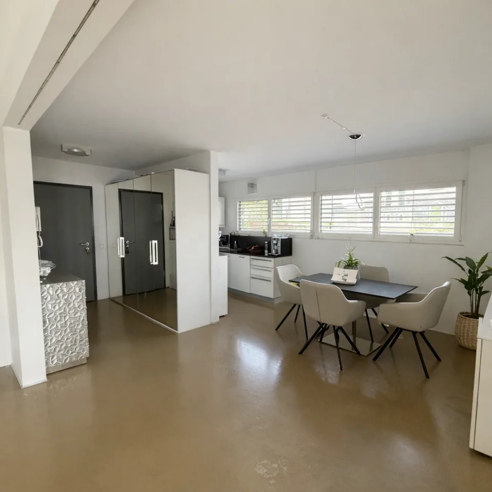 MURALTO: VISTA LAGO, LUCE E TRANQUILLITÃ IN UN 2.5 LOCALI