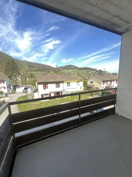 Appartamento di 4 locali luminoso e spazioso in una zona tranquilla – foto 8 di 9