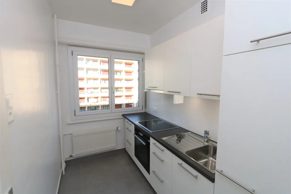 Two-room apartment in Champel
