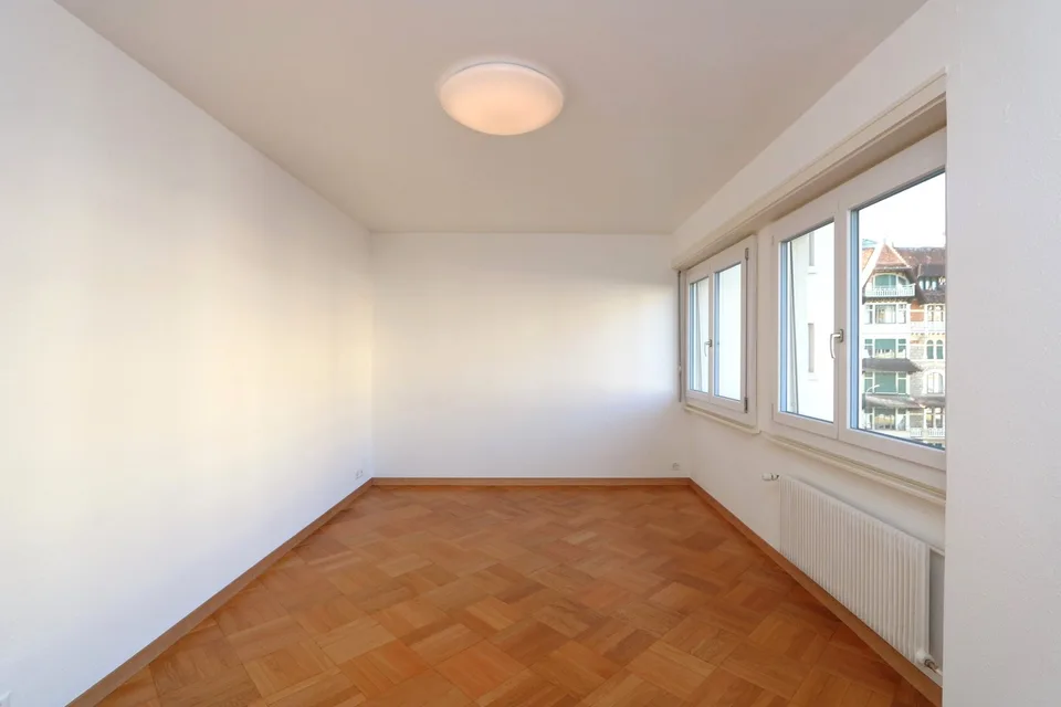 Two-room apartment in Champel
