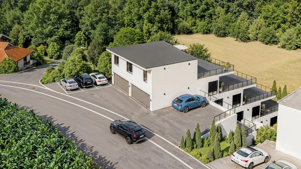 5.5-Zi Maisonette mit zwei Terrassen Birrhard