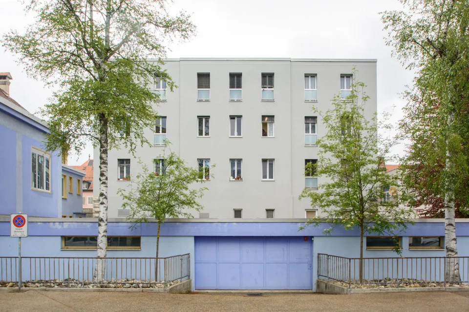 Edificio misto con un rendimento del 6,02 % nel centro di La Chaux-de-Fonds