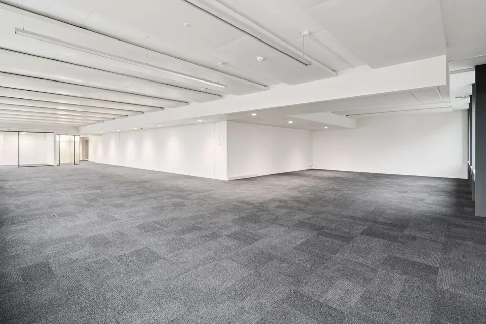 Top ausgebaute Büroflächen an zentraler Lage