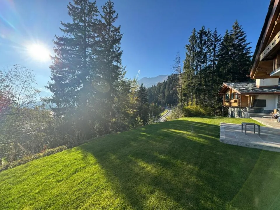 Chalet avec piscine intérieur à Crans-Montana - Location à la semaine ou au mois - Disponible pour Nouvel An