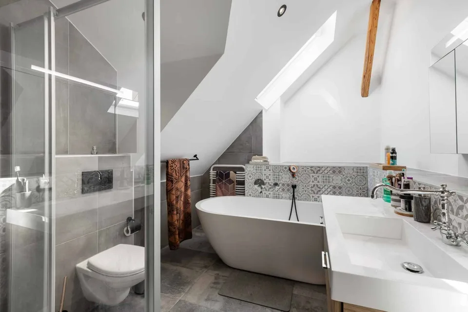 Duplex di carattere bagnato di luce