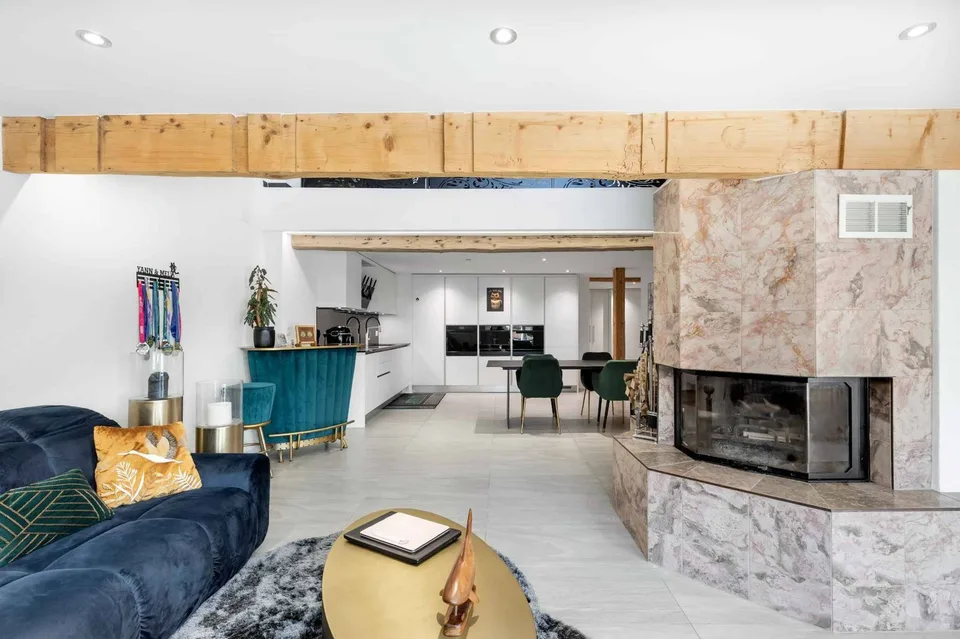 Duplex di carattere bagnato di luce