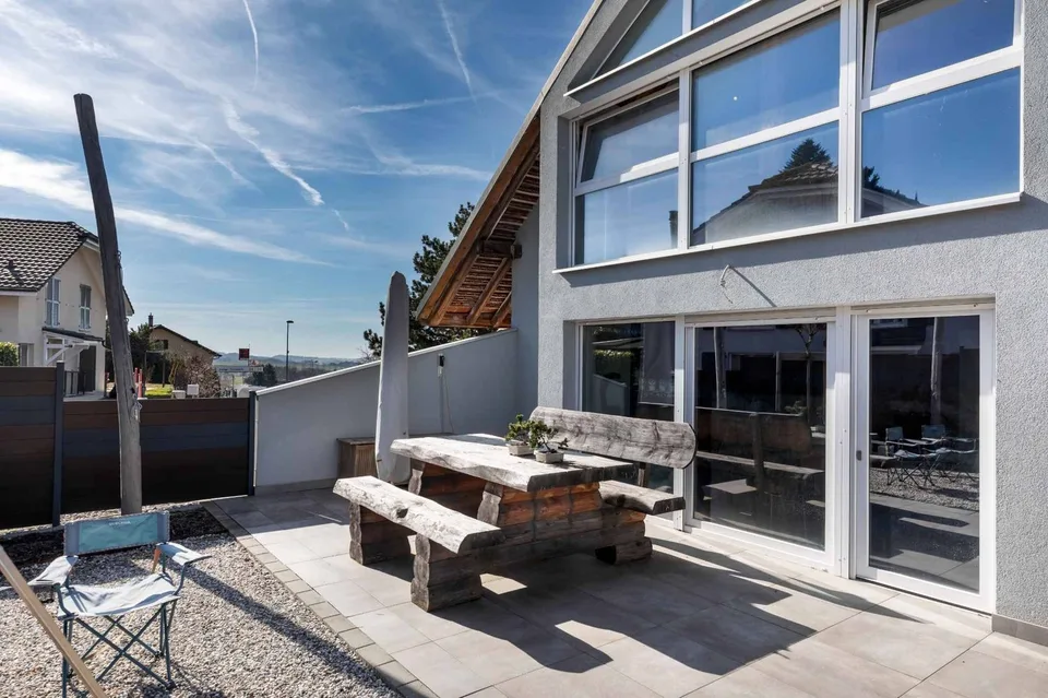 Duplex di carattere bagnato di luce