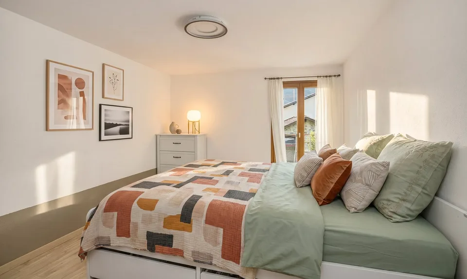 Einfaches Tessiner Haus mit Baugrundstück in Lugaggia