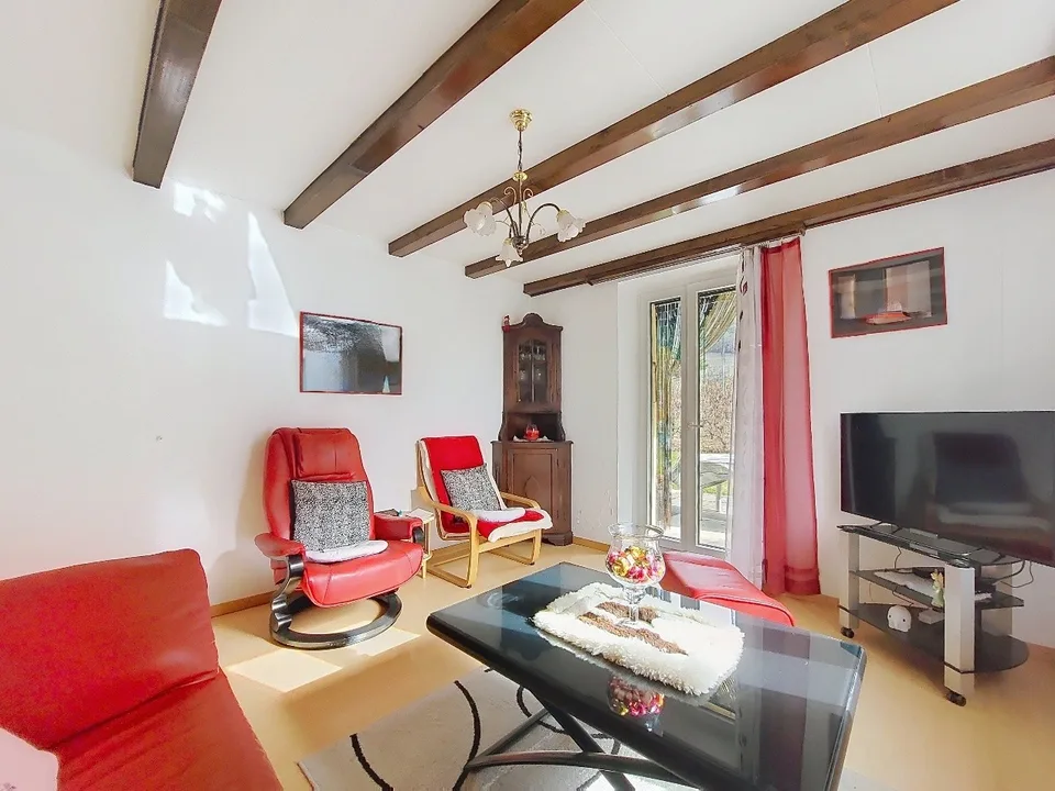 Pramagnon, maison familiale de 230m2 avec pelouse et places de parc extérieures
