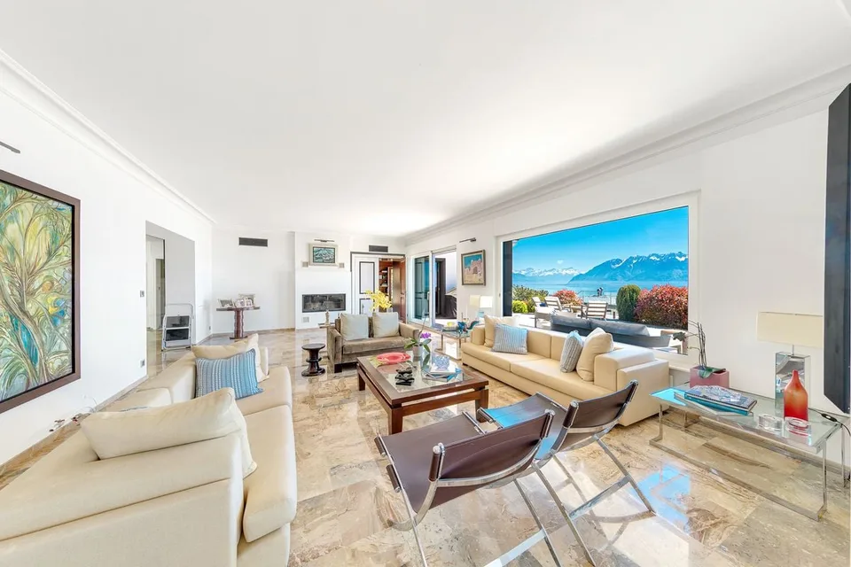 Proprietà eccezionale in una zona tranquilla e residenziale, vicino a tutti i servizi – foto 6 di 13