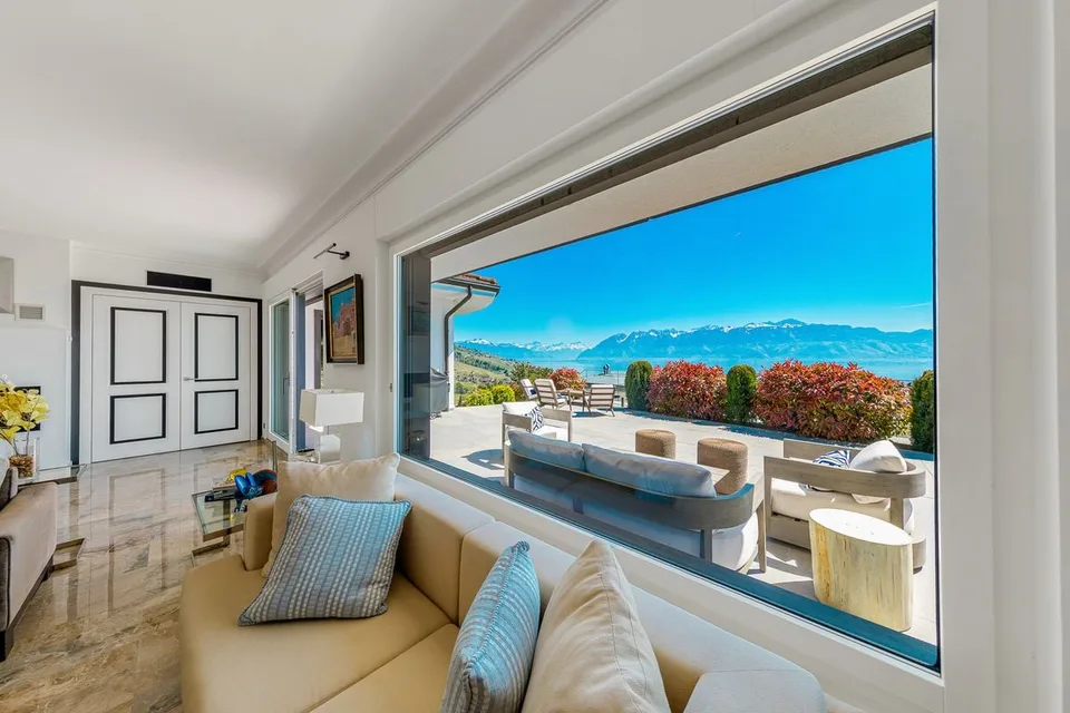 Proprietà eccezionale in una zona tranquilla e residenziale, vicino a tutti i servizi – foto 7 di 13