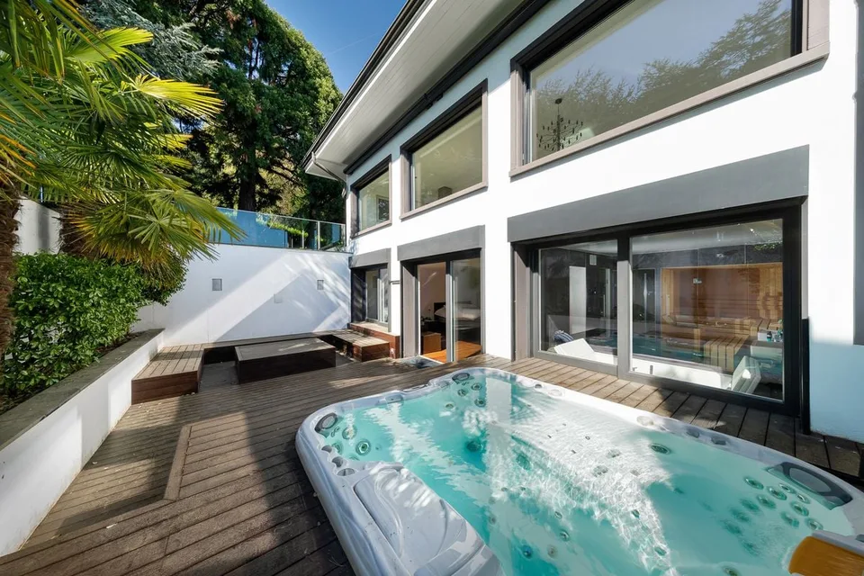 Proprietà eccezionale in una zona tranquilla e residenziale, vicino a tutti i servizi – foto 10 di 13