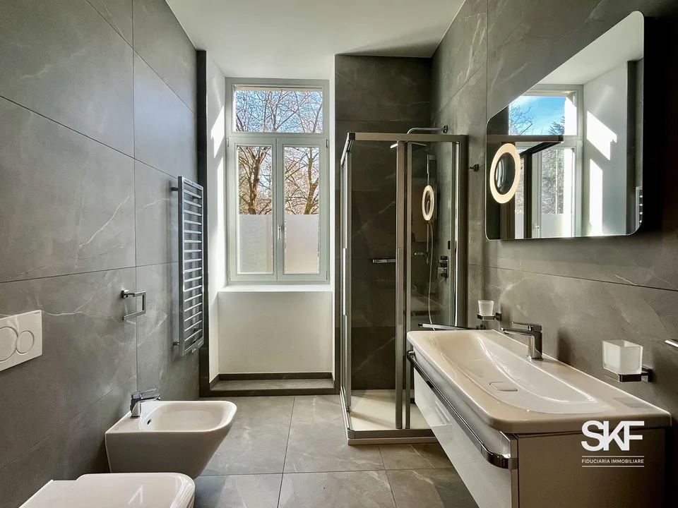 LUGANO - GROßZÜGIGES UND EXKLUSIVES 2.5-ZIMMER-WOHNUNG ZUM VERKAUF – Foto 7 von 13