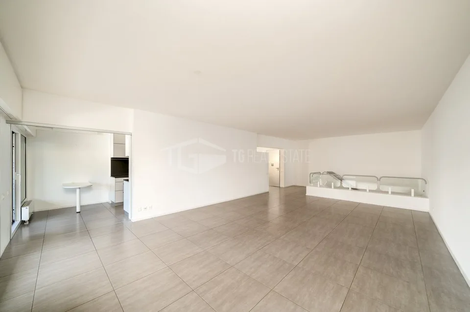 DUPLEX DI 4.5 LOCALI CON VISTA LAGO A PARADISO