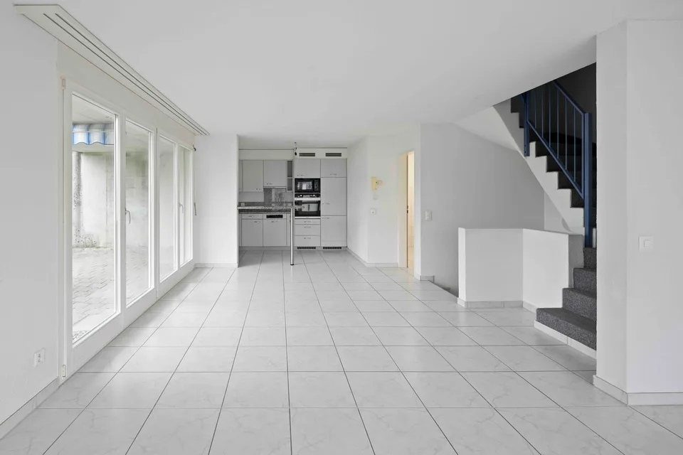 Semidetached house attraente in posizione centrale con riserve di terreno preziose