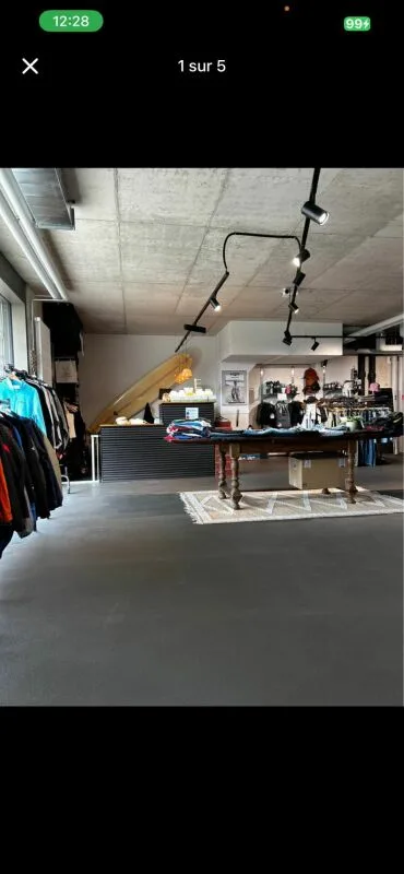 Local commercial de 120 m2 à Neuchâtel