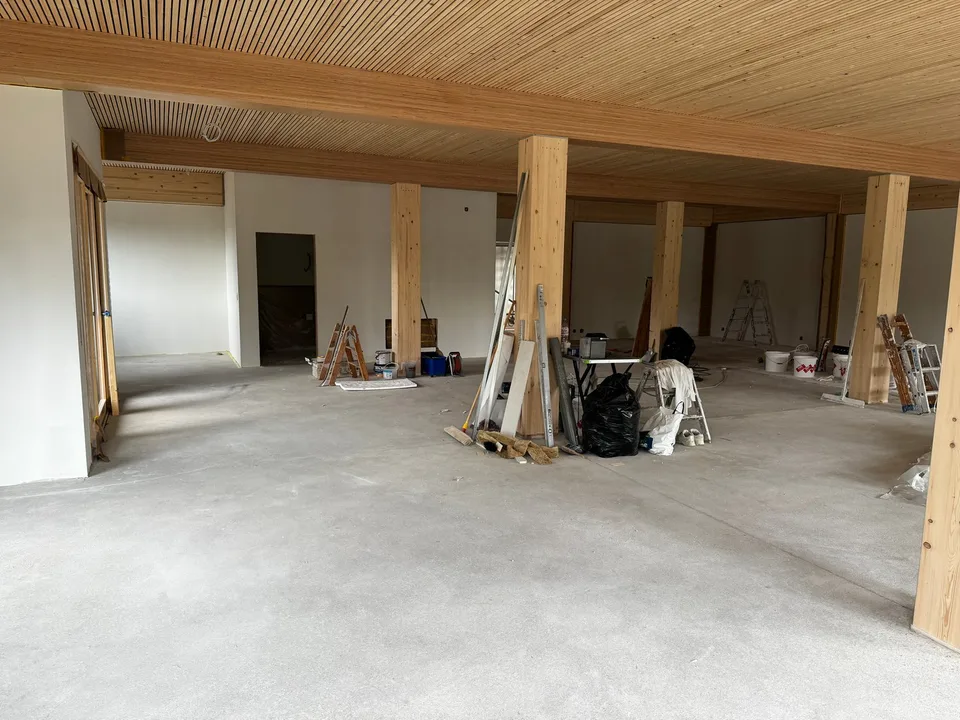 À louer : nouveau local commercial, de spectacle ou de vente dans un emplacement idéal !