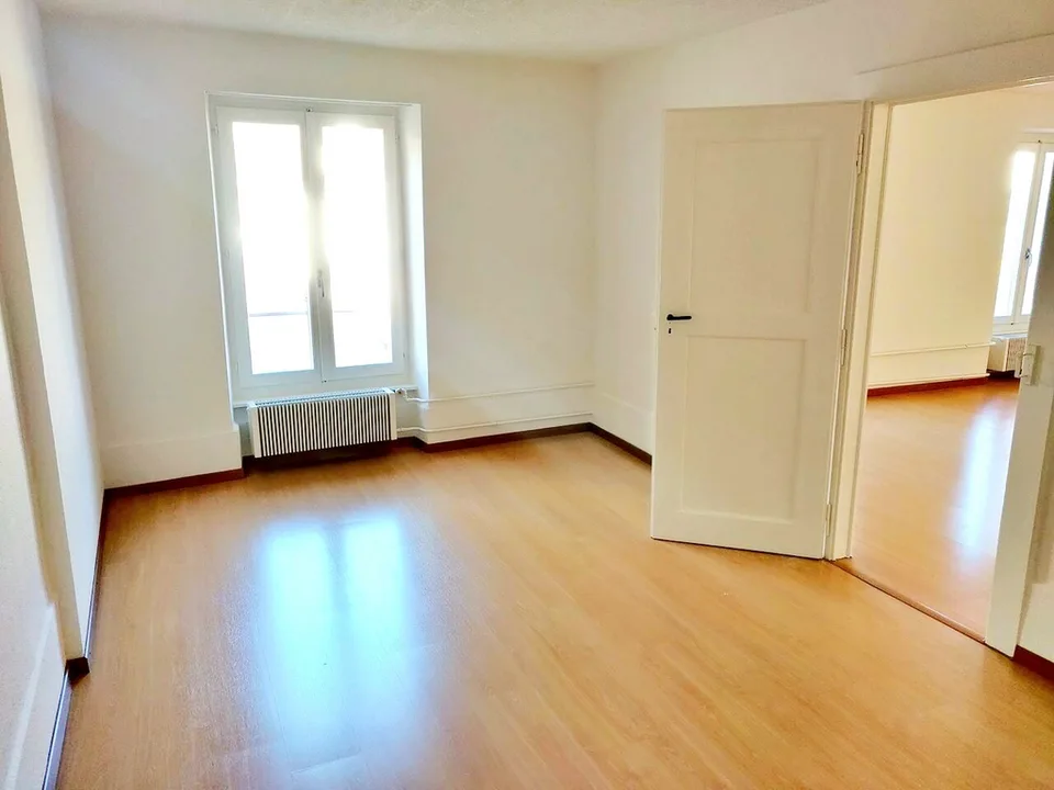 COLLÈGE 9, 3.5-Zimmer-Wohnung im Stadtzentrum
