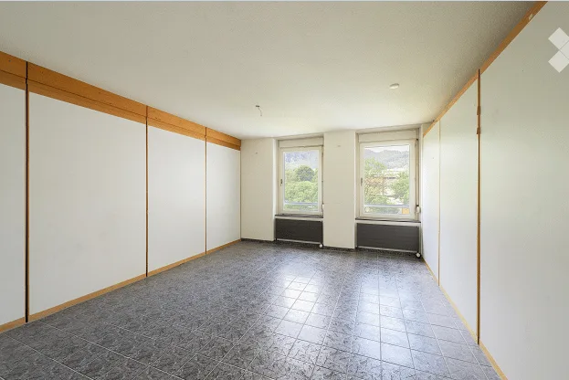 Charmante 3.5-Zimmer-Wohnung mit Balkon und schöner Aussicht in Glarus